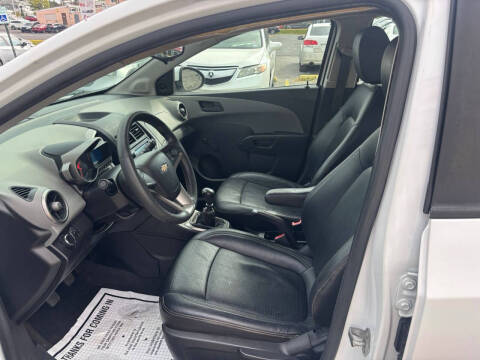 2015 Chevrolet Sonic LS Manual