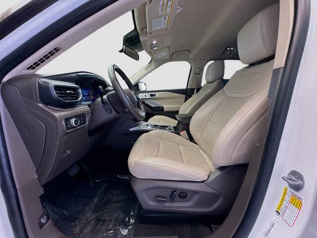 2022 Ford Explorer Hybrid Platinum