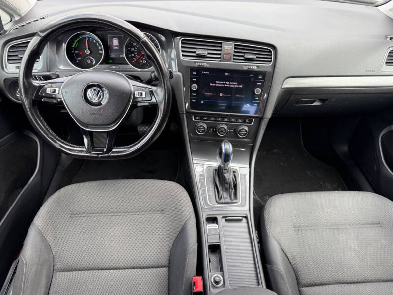 2019 Volkswagen e-Golf SE