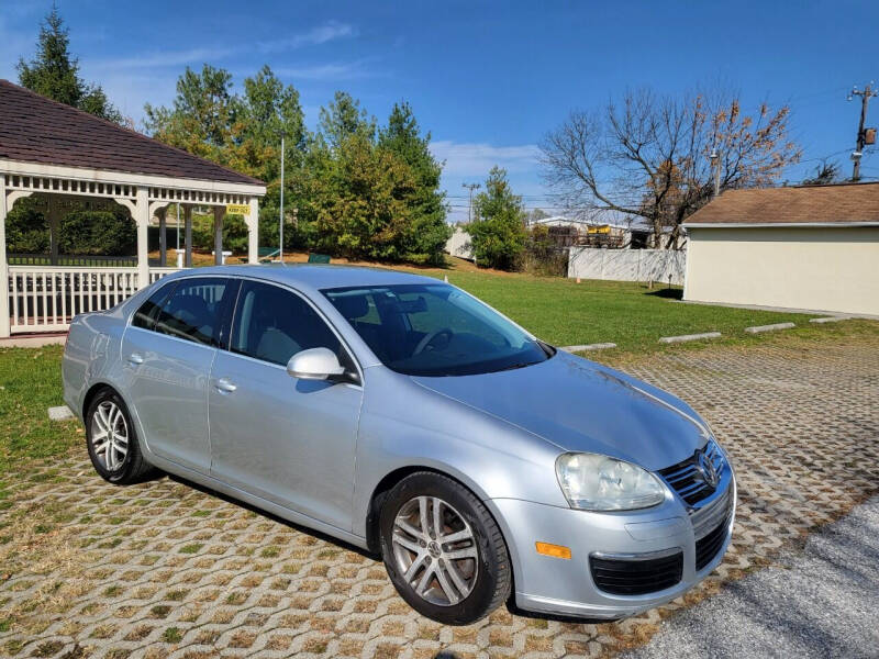 2006 Volkswagen Jetta for sale at CROSSROADS AUTO SALES in West Chester PA