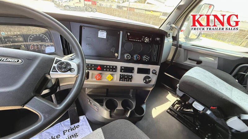 2021 Freightliner Cascadia