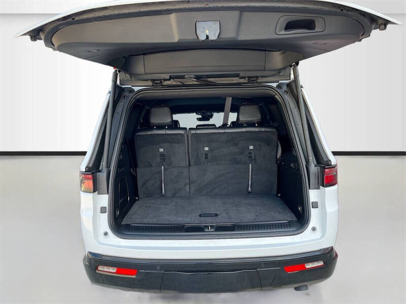 2025 Jeep Wagoneer Series II