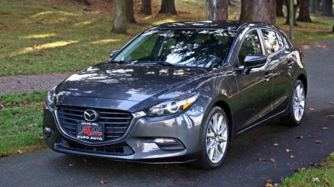 2017 Mazda MAZDA3 Touring