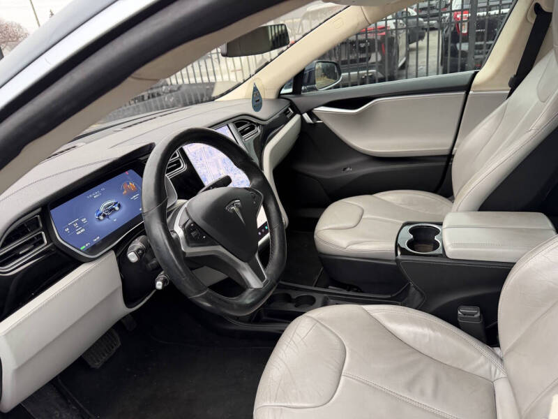 2015 Tesla Model S 85D