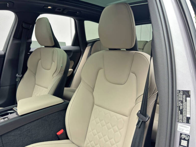 2026 Volvo XC60 B5 Core