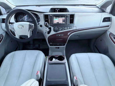 2013 Toyota Sienna