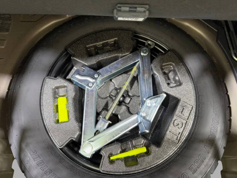 2025 Toyota Crown Platinum