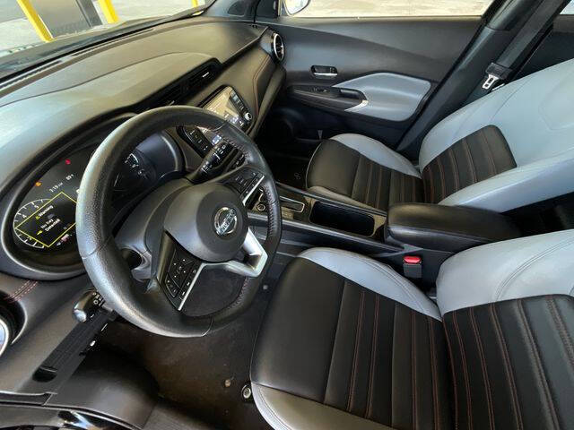 2021 Nissan Kicks SR