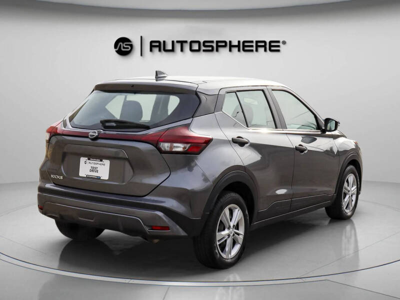 2024 Nissan Kicks S