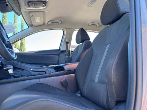 2022 Hyundai Elantra