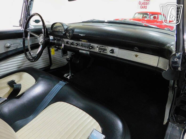 1956 Ford Thunderbird