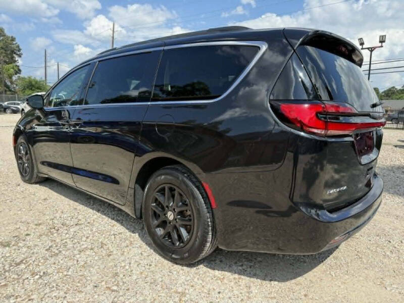 2022 Chrysler Pacifica Touring L