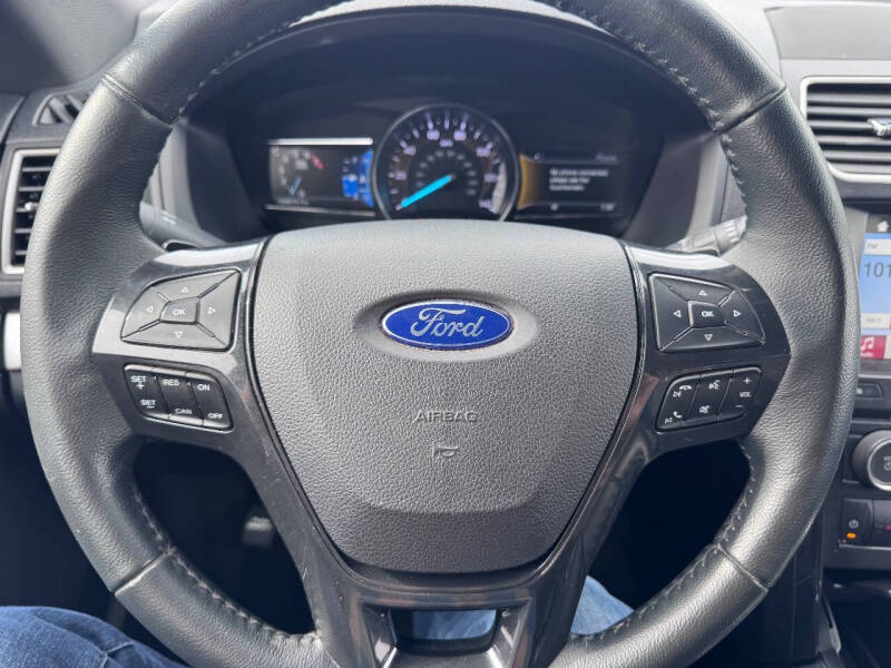 2017 Ford Explorer XLT