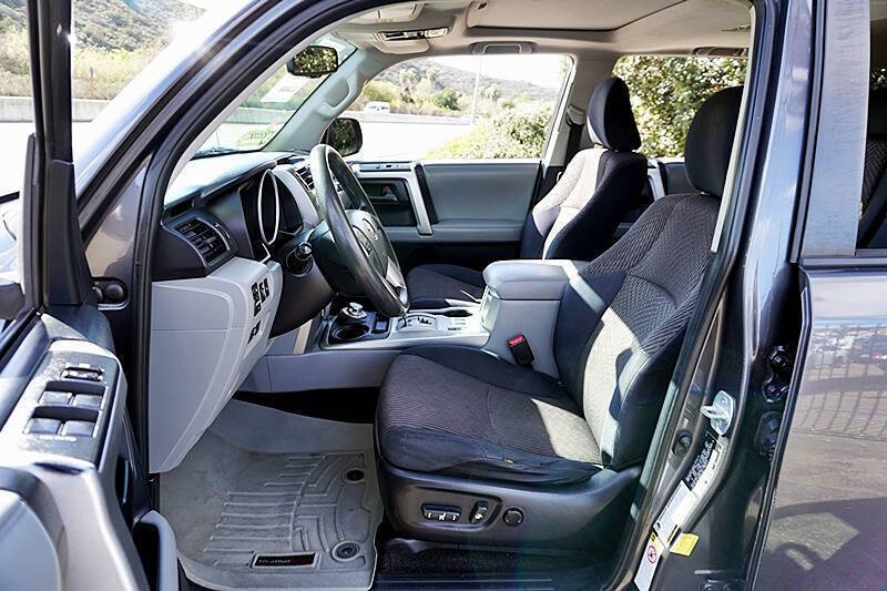 2013 Toyota 4Runner SR5