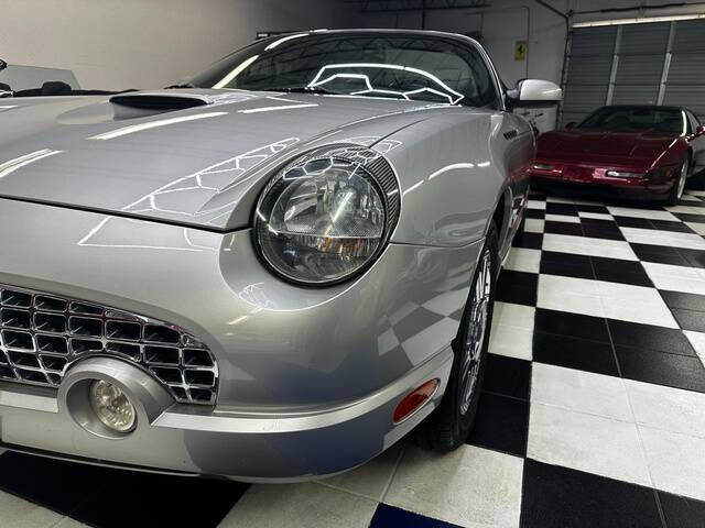 2004 Ford Thunderbird Deluxe