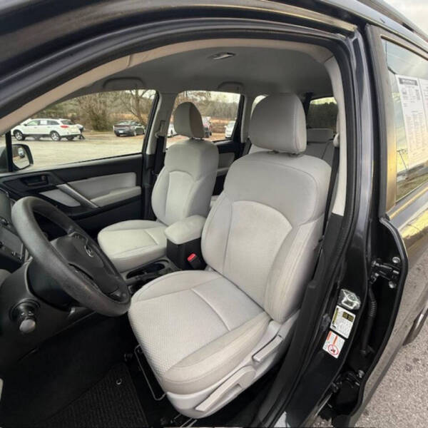 2016 Subaru Forester 2.5i