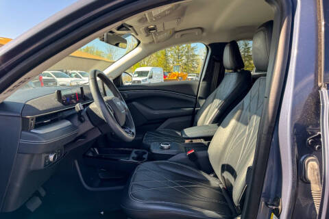 2021 Ford Mustang Mach-E Select