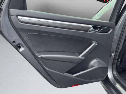 2018 Volkswagen Passat 2.0T SE