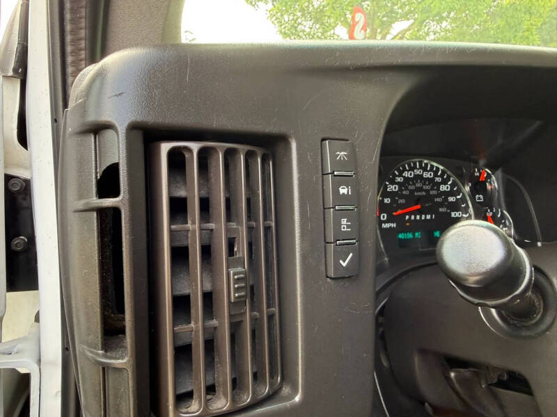 2020 Chevrolet Express 2500