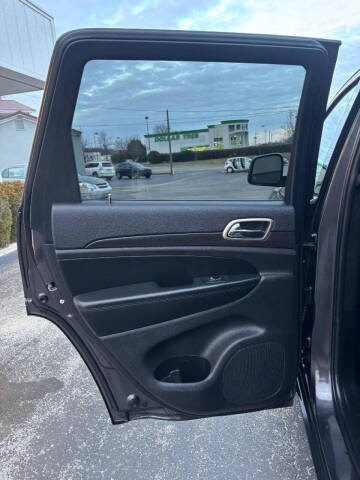 2017 Jeep Grand Cherokee Laredo