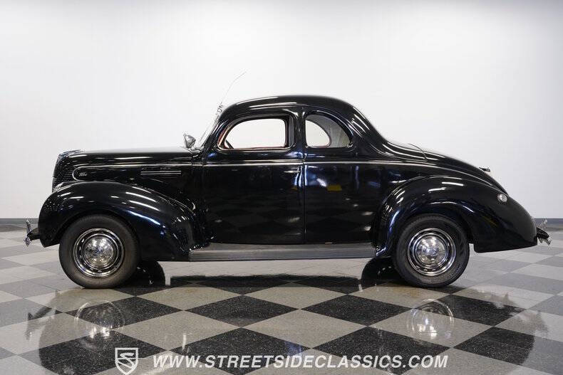 1939 Ford Deluxe