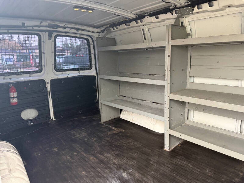 2022 Chevrolet Express 2500