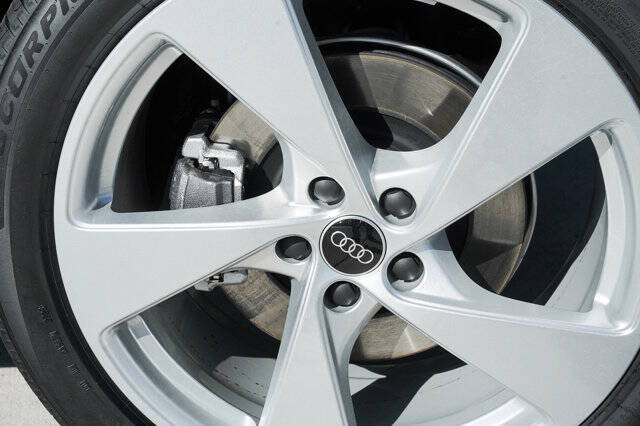 2025 Audi Q5 quattro Premium Plus TFSI