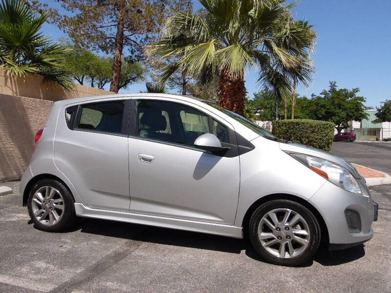 2014 Chevrolet Spark 2LT photo 3