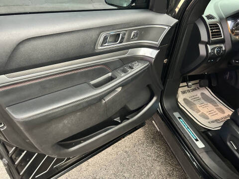 2016 Ford Explorer Sport