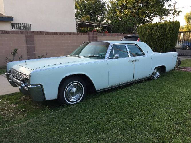 1961 Lincoln Continental