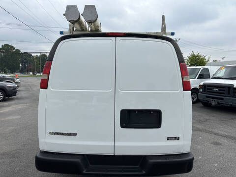 2017 Chevrolet Express 2500
