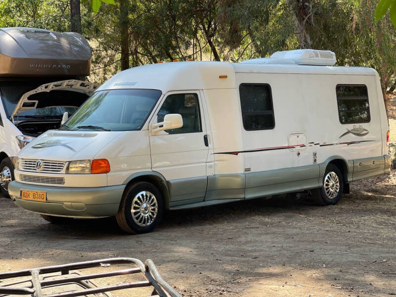 2002 Winnebago Rialta