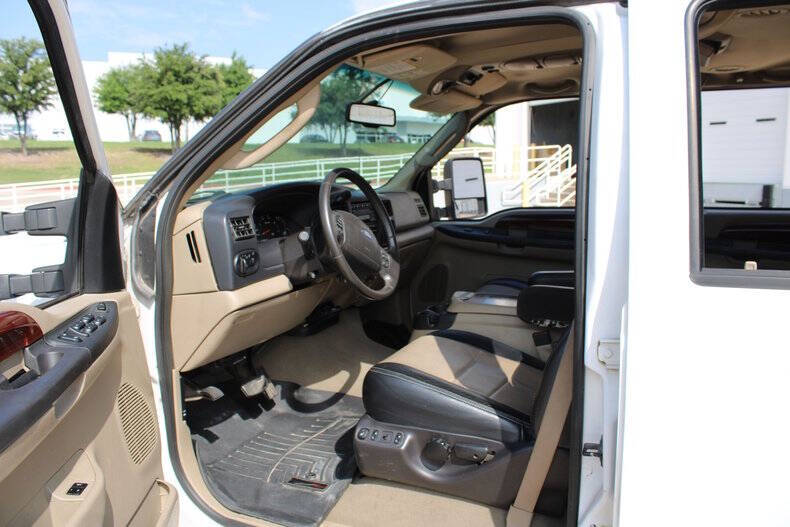 2005 Ford Excursion Eddie Bauer