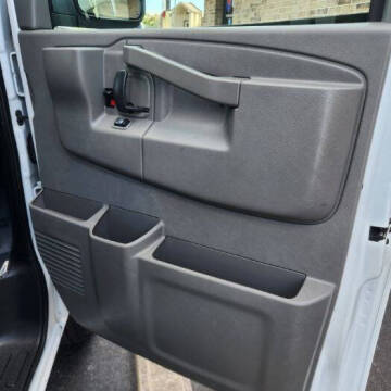 2017 Chevrolet Express 2500