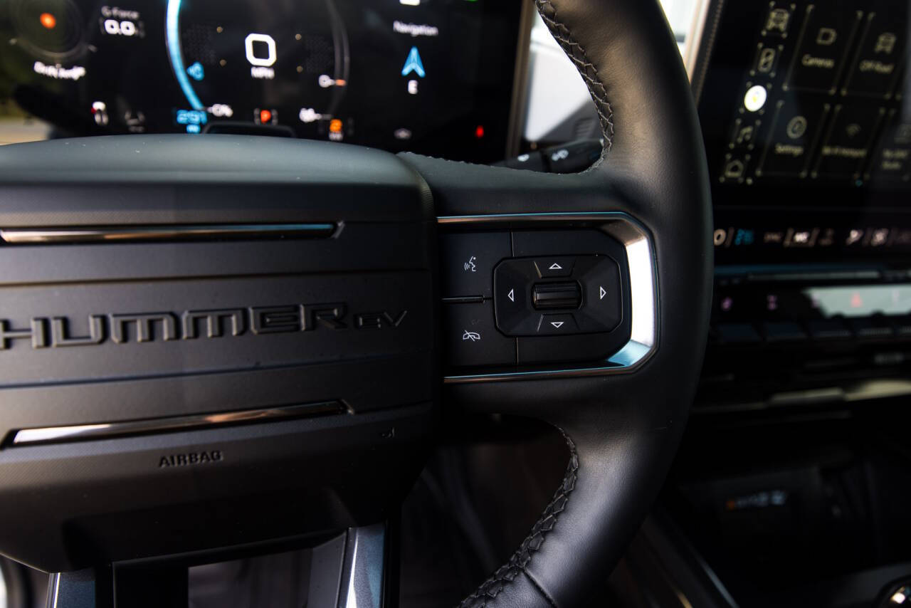 2022 GMC HUMMER EV 33