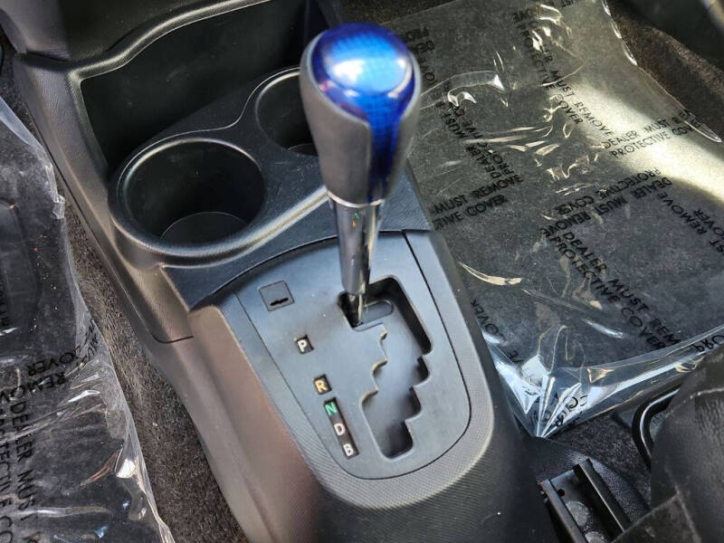 2015 Toyota Prius c Two