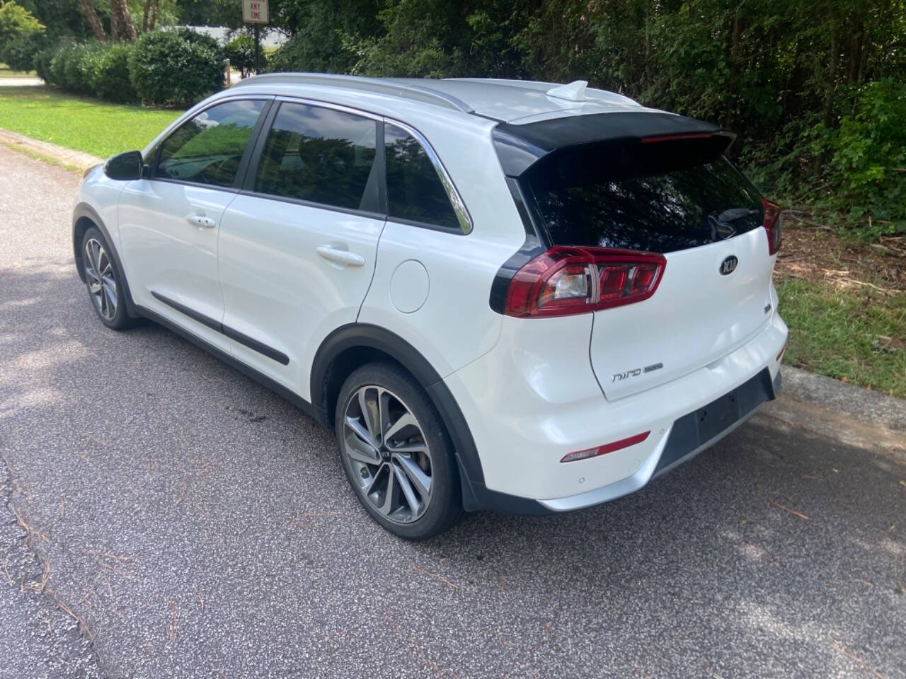 2018 Kia Niro for sale at Trading Solutions LLC in Buford, GA