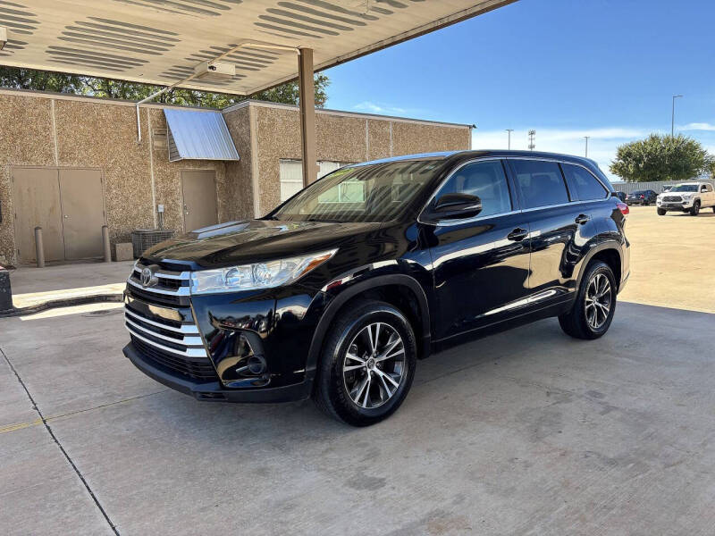2018 Toyota Highlander LE