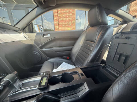2006 Ford Mustang GT Deluxe