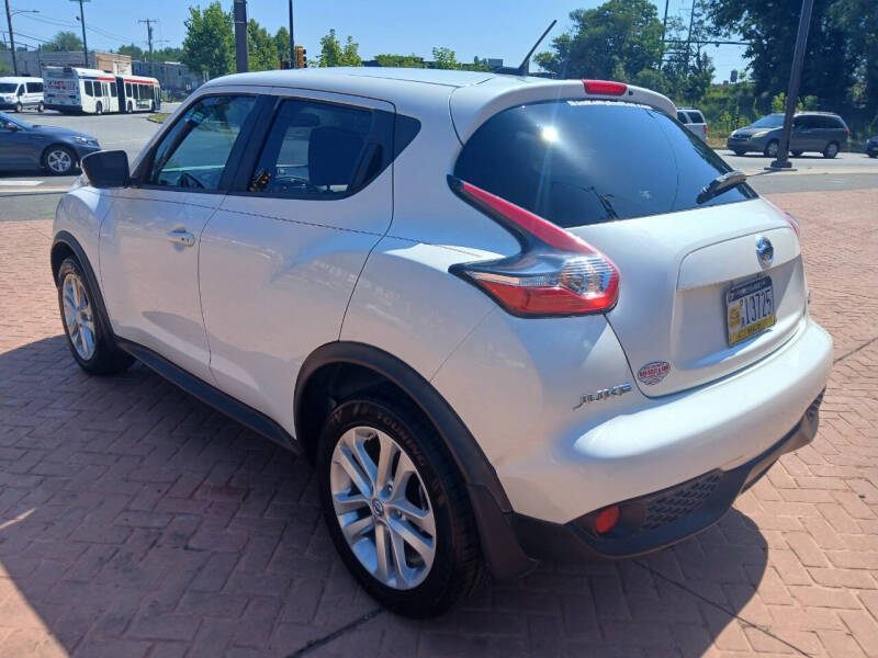 2015 Nissan JUKE SV