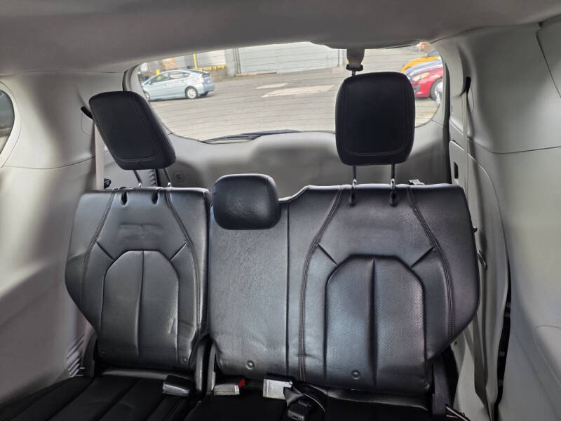 2018 Chrysler Pacifica Touring L
