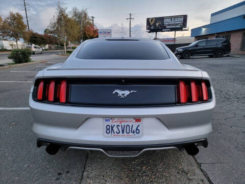 2016 Ford Mustang EcoBoost Premium