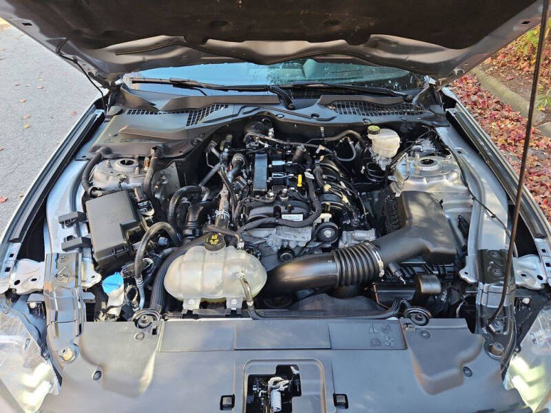 2022 Ford Mustang EcoBoost