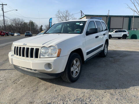 2006 Jeep Grand Cherokee for sale at E's Wheels Auto Sales in Fort Edward NY