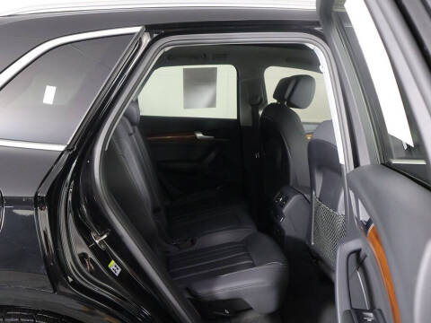 2023 Audi Q5 quattro Premium 40 TFSI