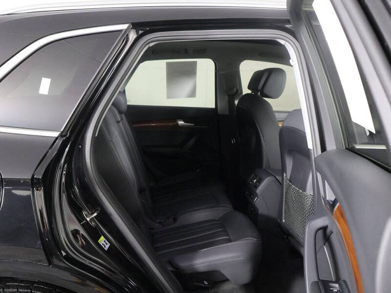 2023 Audi Q5 quattro Premium 40 TFSI