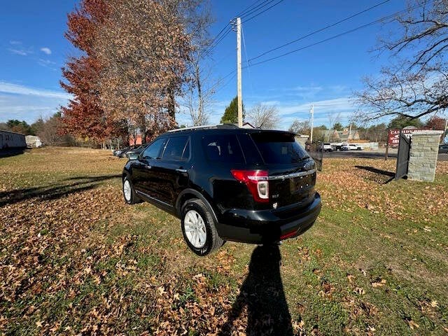 2013 Ford Explorer XLT photo 5