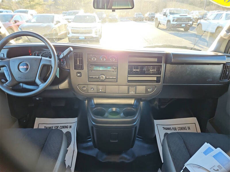 2024 GMC Savana 2500