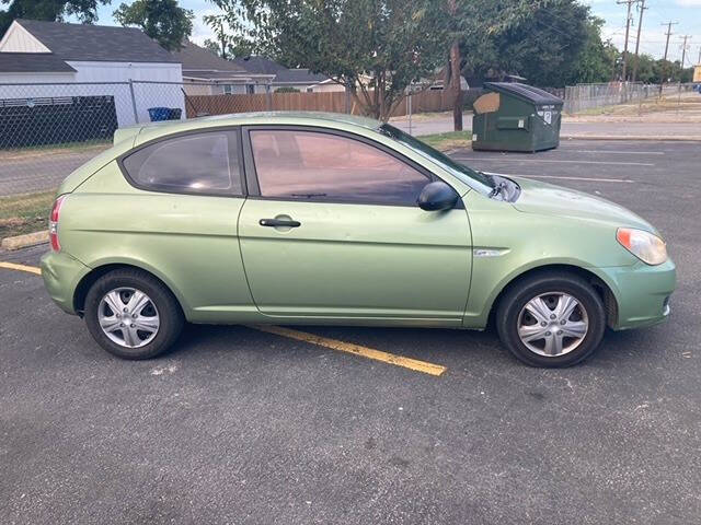 2009 Hyundai ACCENT for sale at Kelley Autoplex in San Antonio, TX