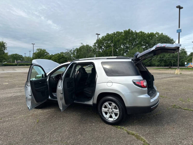 2016 GMC Acadia SLE-2